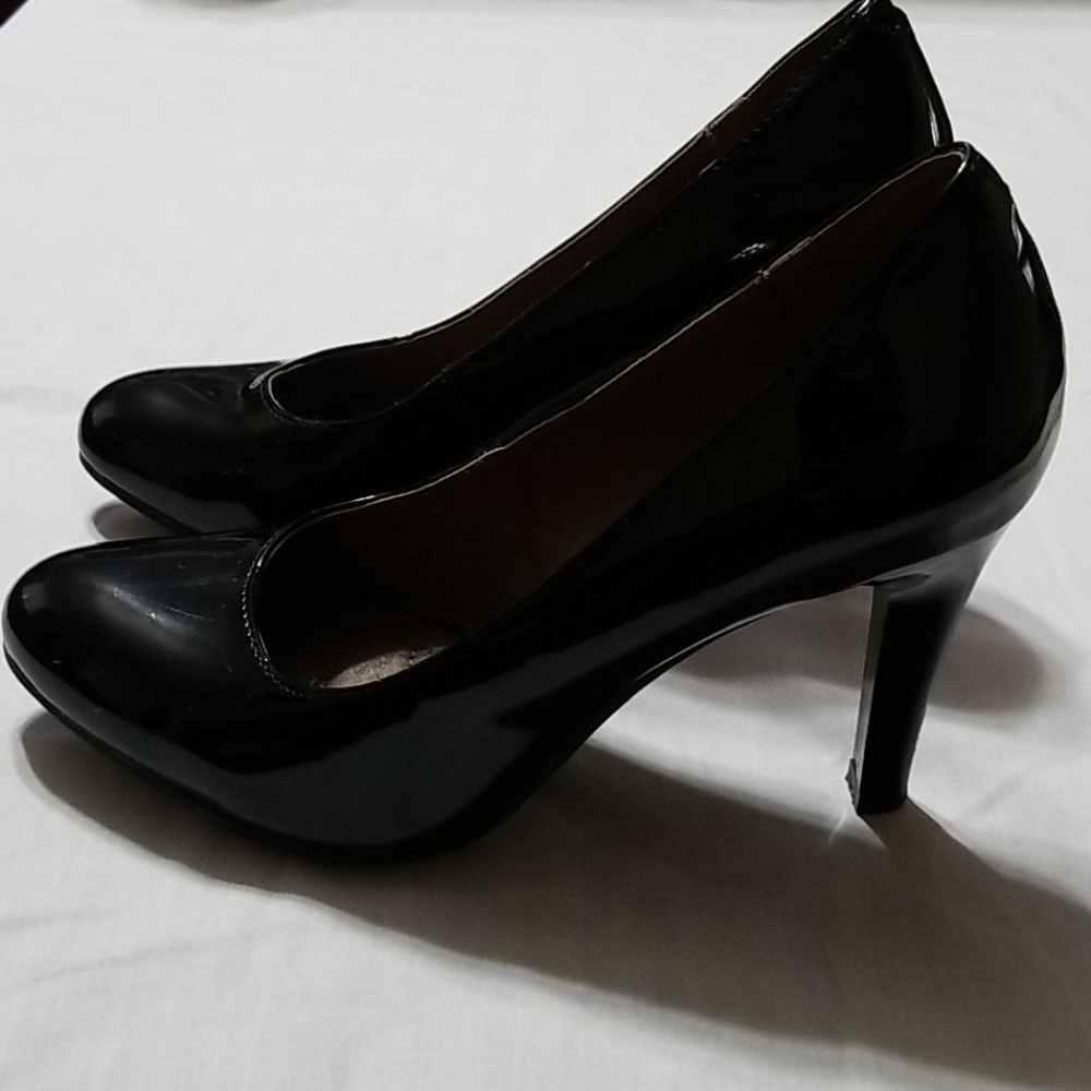 Women's Rialto black high heels